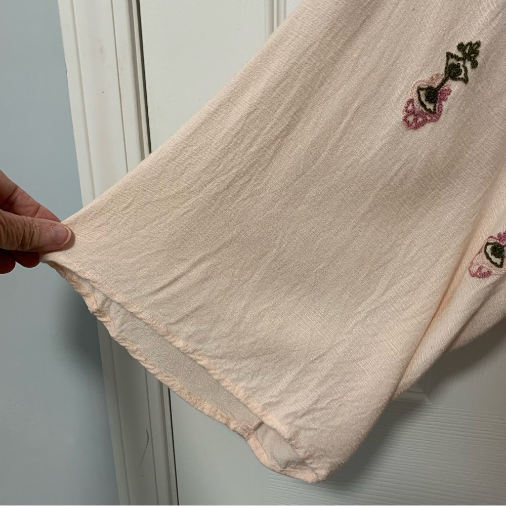 Embroidered Floral Blouse by Democracy 3XL - Picture 4 of 13